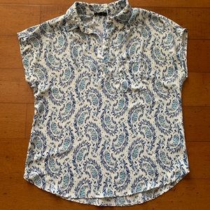 Ladies lightweight flowy blouse